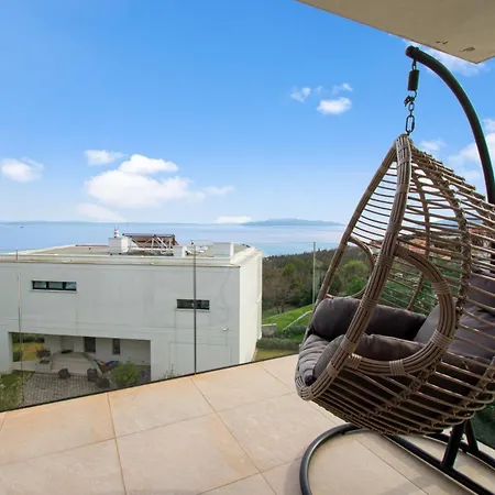 Subin With Panoramic Sea Views Opatija