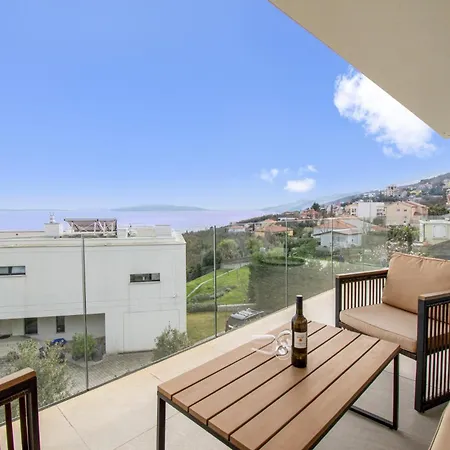 Subin With Panoramic Sea Views Opatija